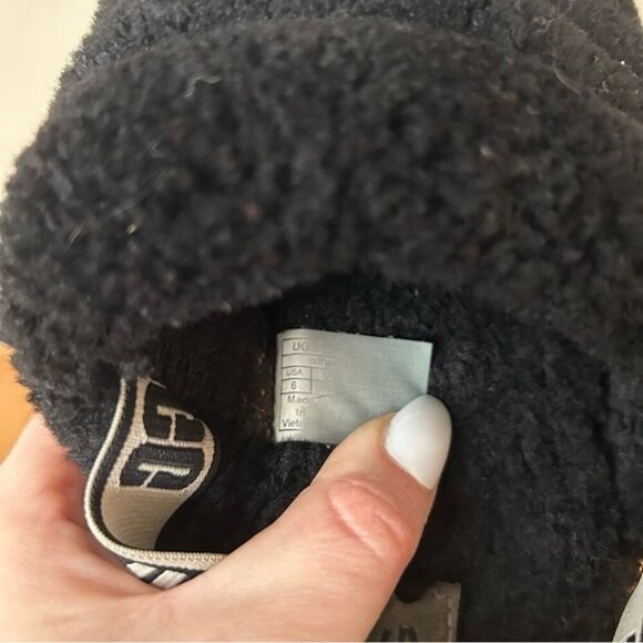 UGG Women's Fluff Yeah Slide Black Open Toe Back Strap Slippers Size 6 - Picture 7 of 7